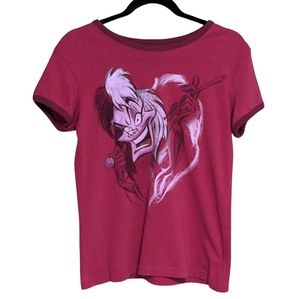 Disney Dark Pink Cruella Deville Tee Shirt size S